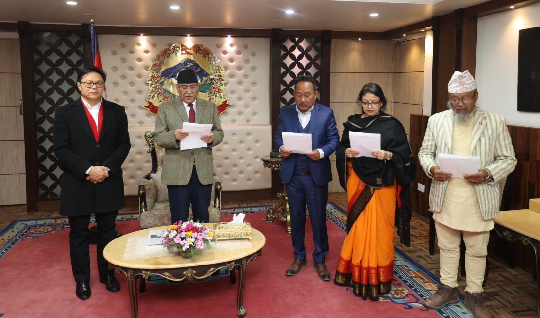 कुलपतिद्वारा पद तथा गोपनीयताको शपथ ग्रहण