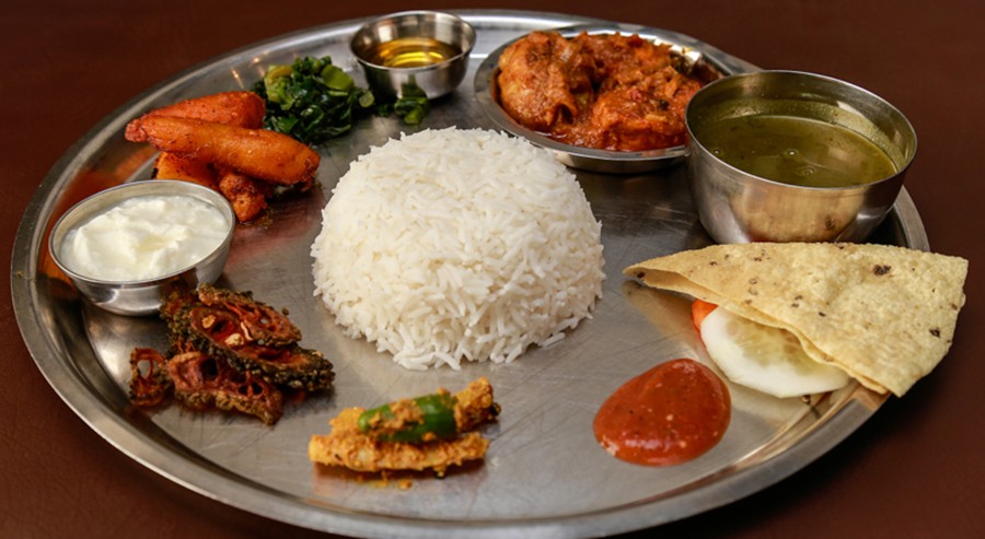 सत्तक भन्सम सिकार क बास 